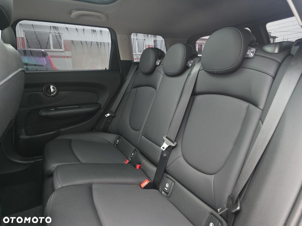 MINI Clubman Cooper D - 23
