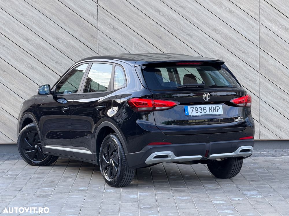 MG ZS HEV - 34