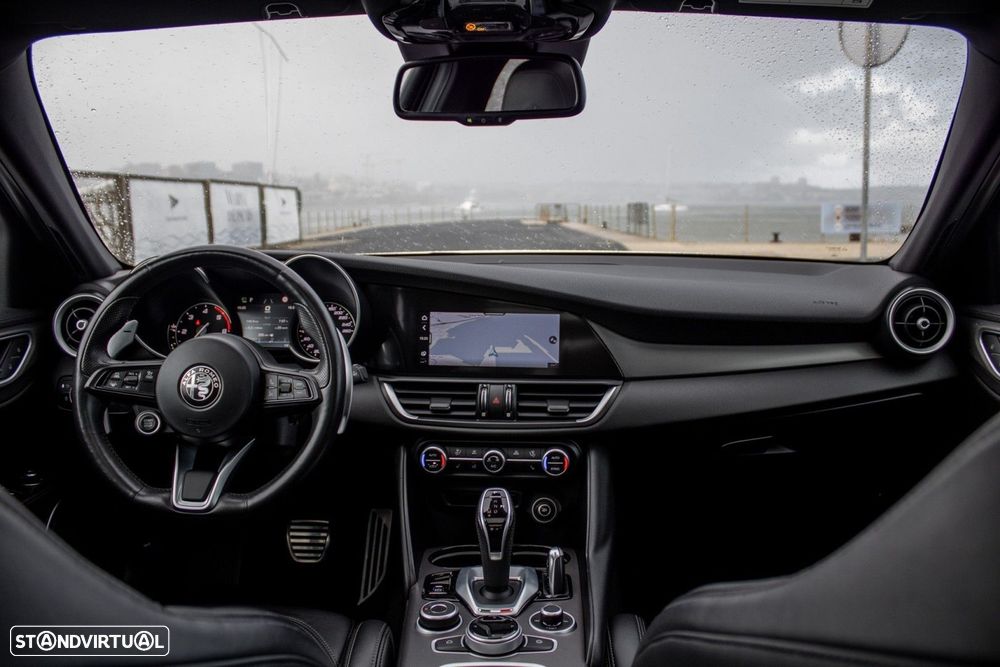 Alfa Romeo Giulia 2.2 D Ti AT8 - 15