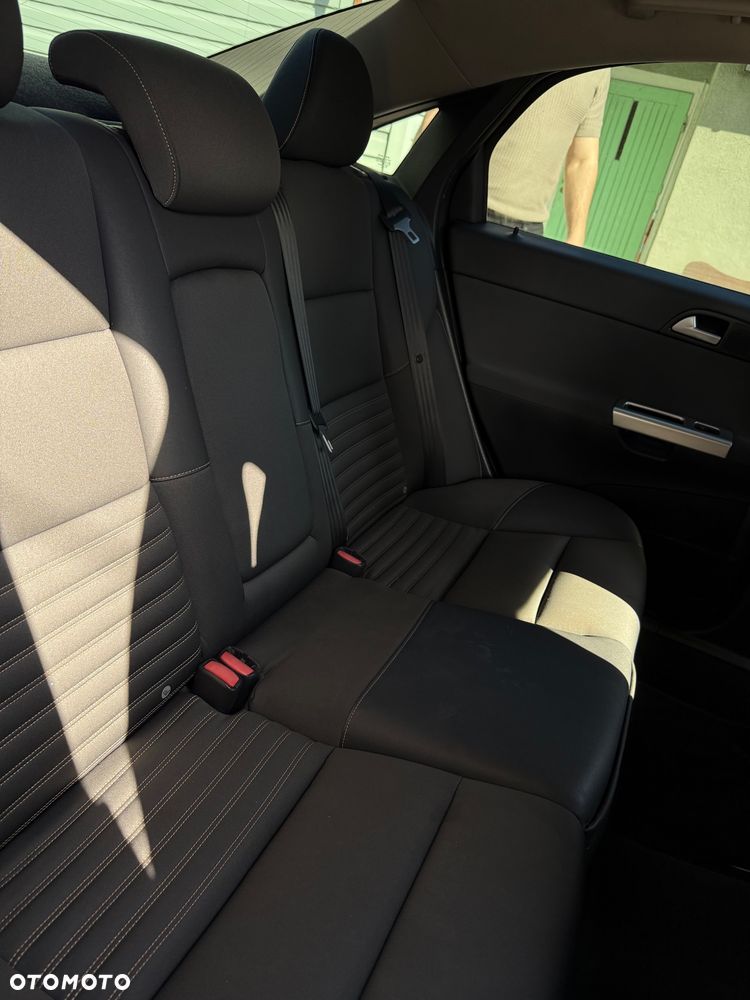 Volvo S40 D2 - 17