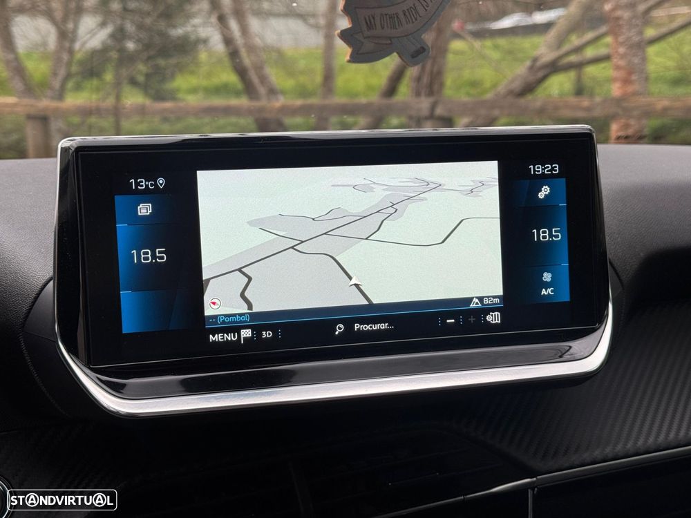 Peugeot 208 1.2 PureTech Allure EAT8 - 19