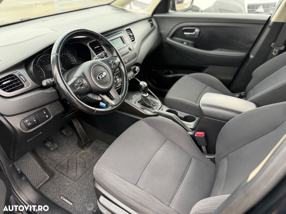 Kia Carens 1.7 DSL CONFORT - 11