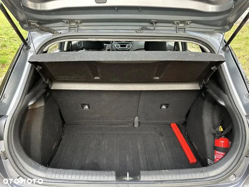 Hyundai i20 1.2 BlueDrive Elegant - 12