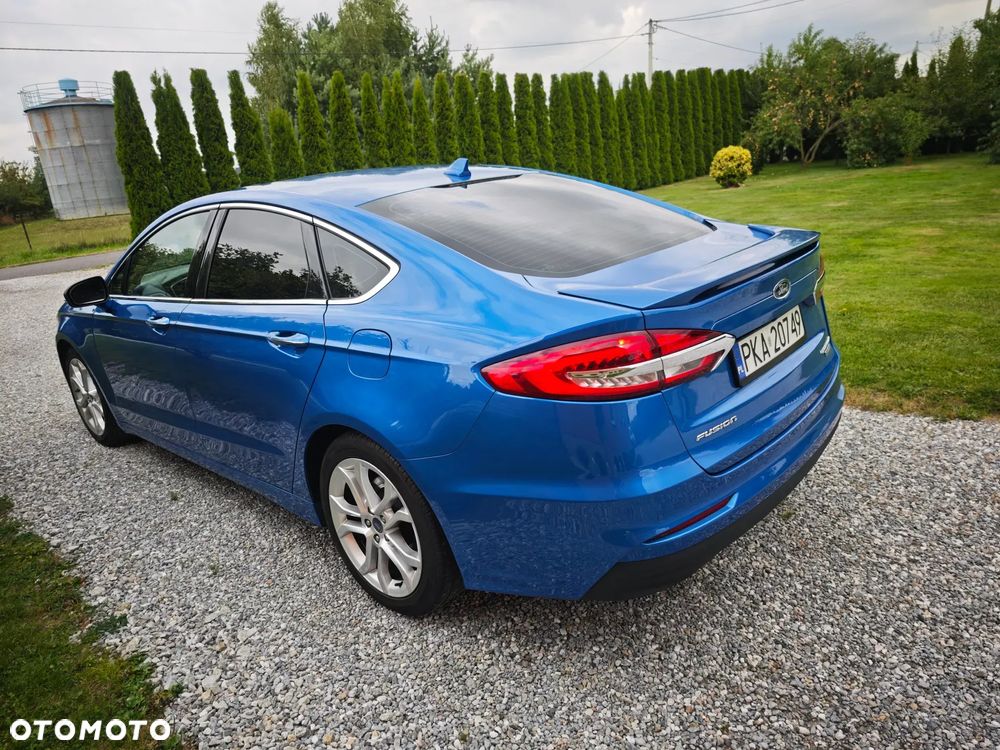 Ford Mondeo 2.0 Hybrid Titanium - 16