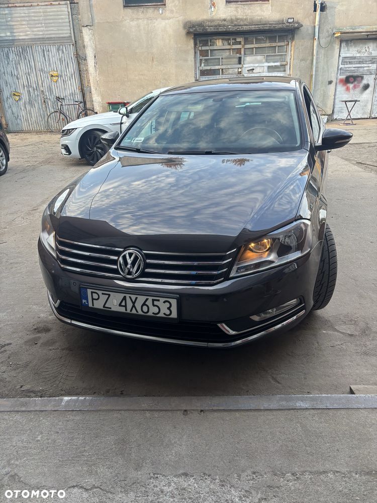 Volkswagen Passat - 3