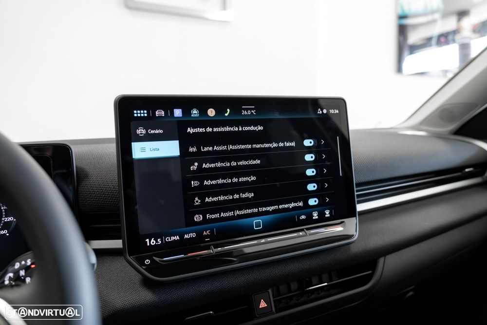VW T-Roc 1.5 eTSI Life DSG - 13