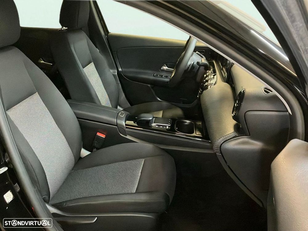 Mercedes-Benz A 250 Limousine - 13