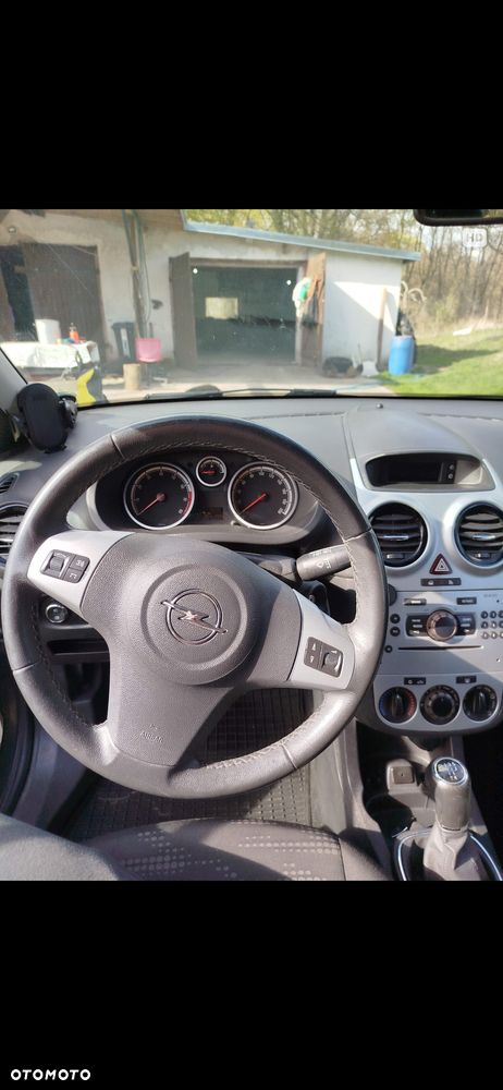 Opel Corsa 1.2 16V Enjoy - 3