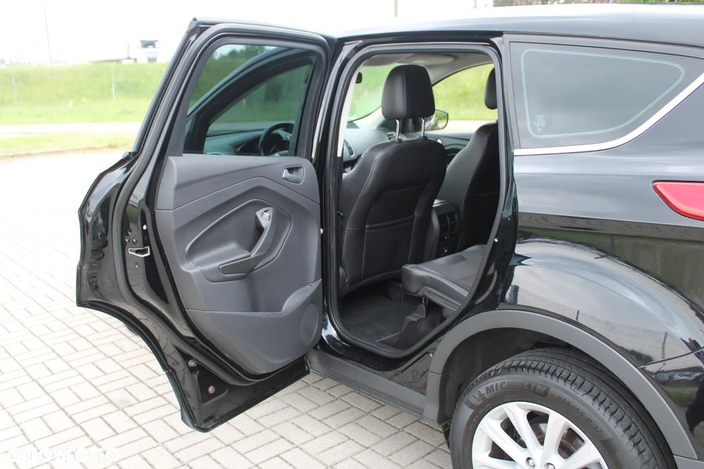 Ford Kuga - 25