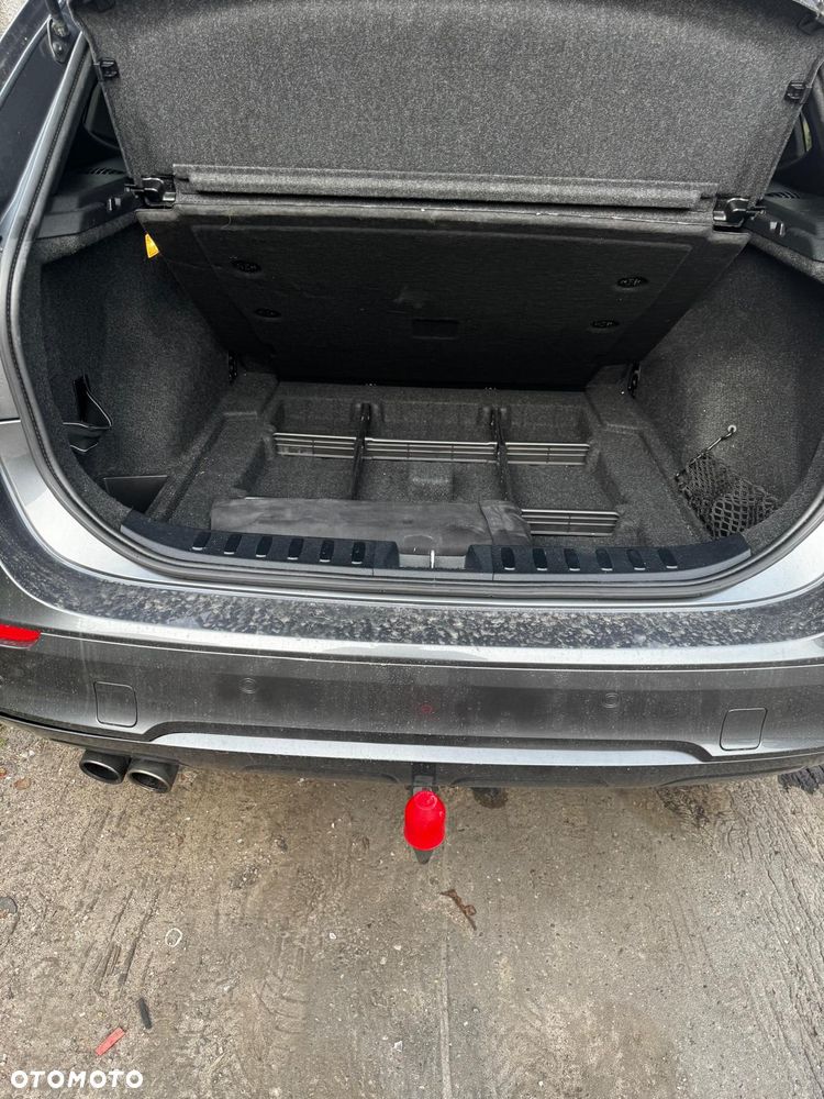 BMW X1 xDrive20i - 21