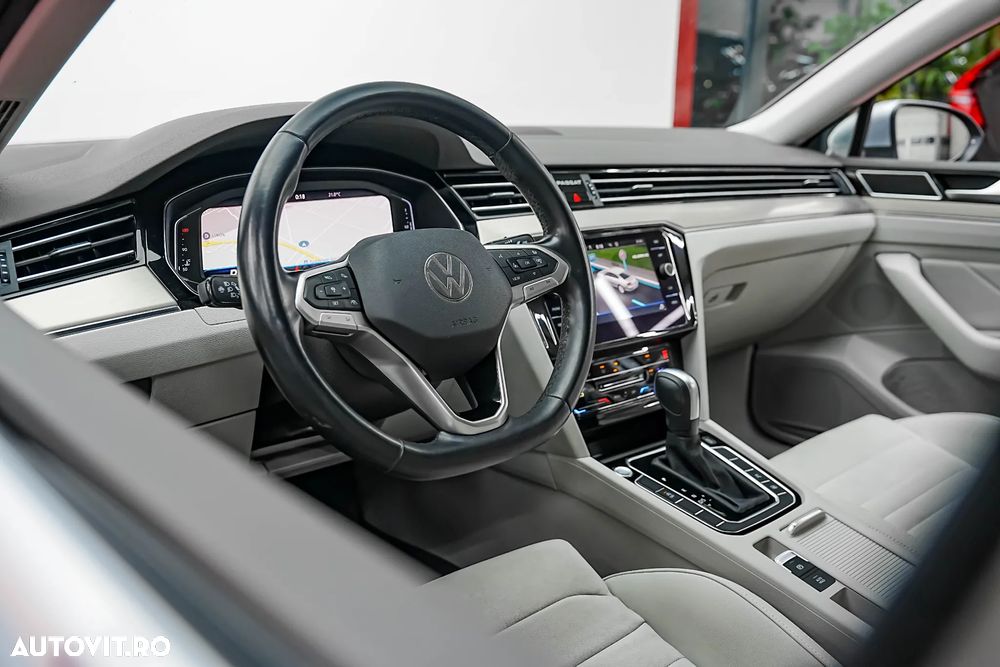 Volkswagen Passat 2.0 TDI DSG Highline - 14