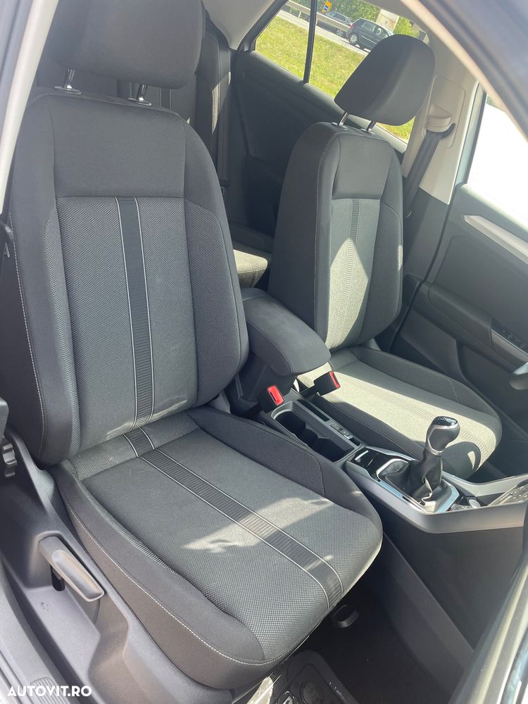 Volkswagen T-Roc - 10