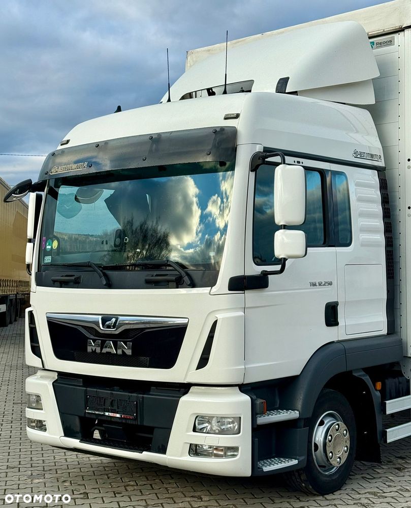 MAN TGL 12.250 / FIRANKA / 23 EUROPALETY / 390 TYŚ KM / SYPIALKA / ZSUWANY DACH / EURO 6 / 2020 ROK - 8