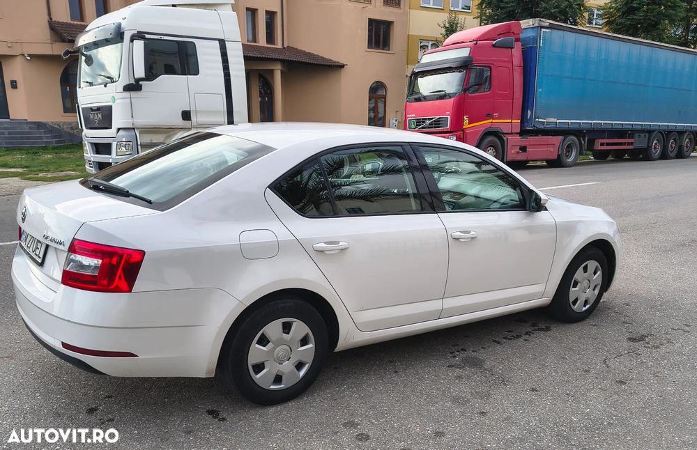 Skoda Octavia - 3