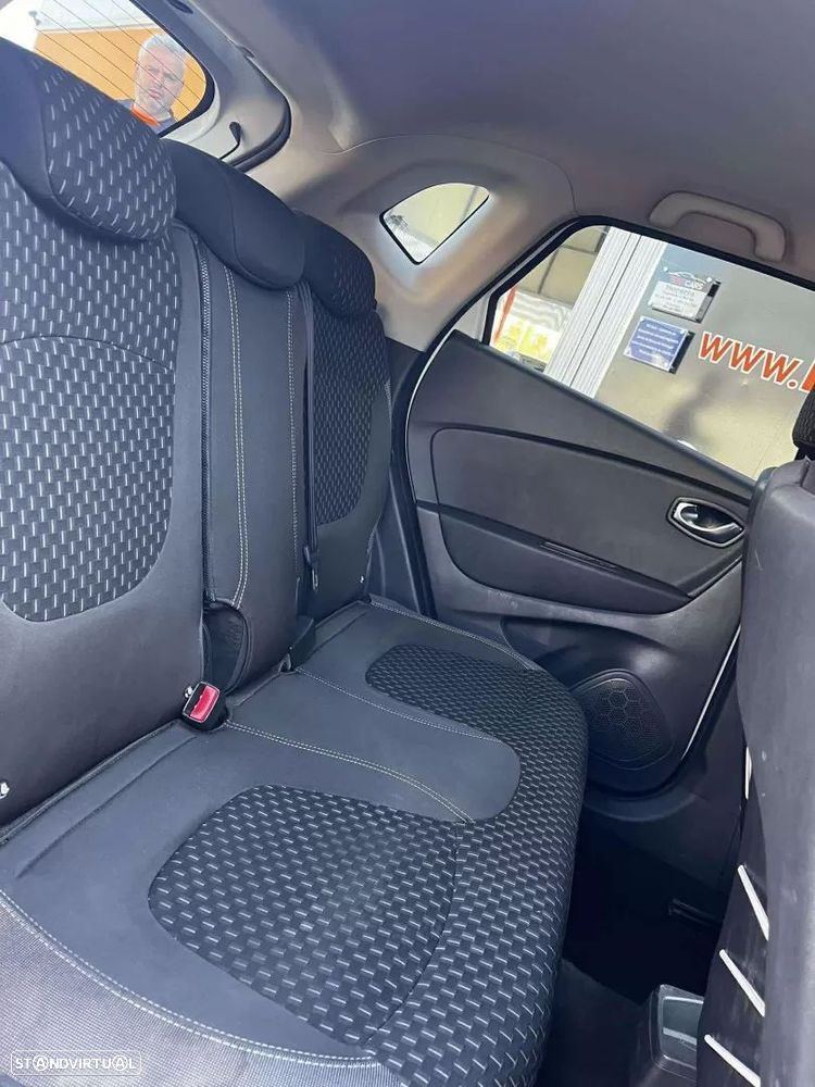 Renault Captur 1.5 dCi Exclusive - 16