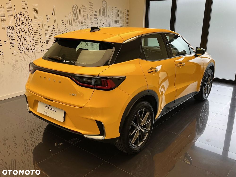 Lexus LBX 1.5 Hybrid Elegant - 2