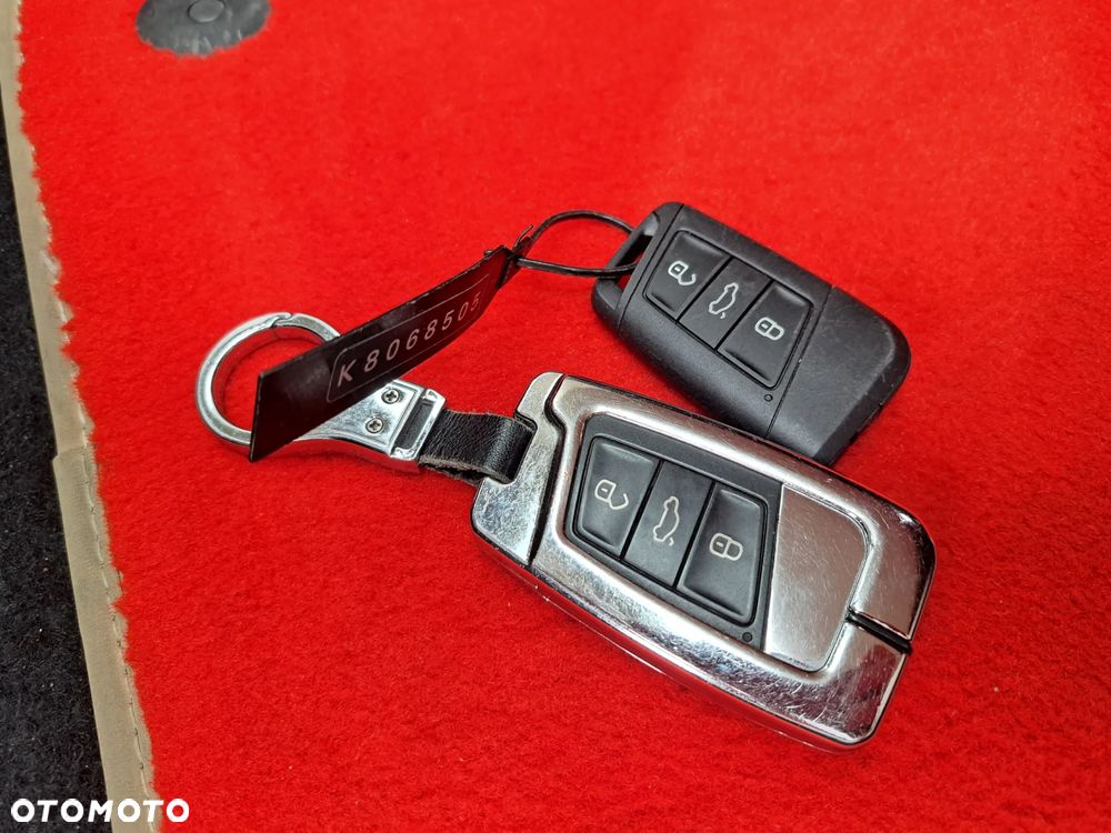 Skoda Superb 2.0 TDI 4x4 L&K DSG - 38