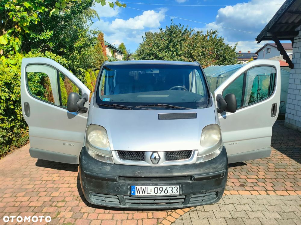 Renault Trafic Passenger - 3