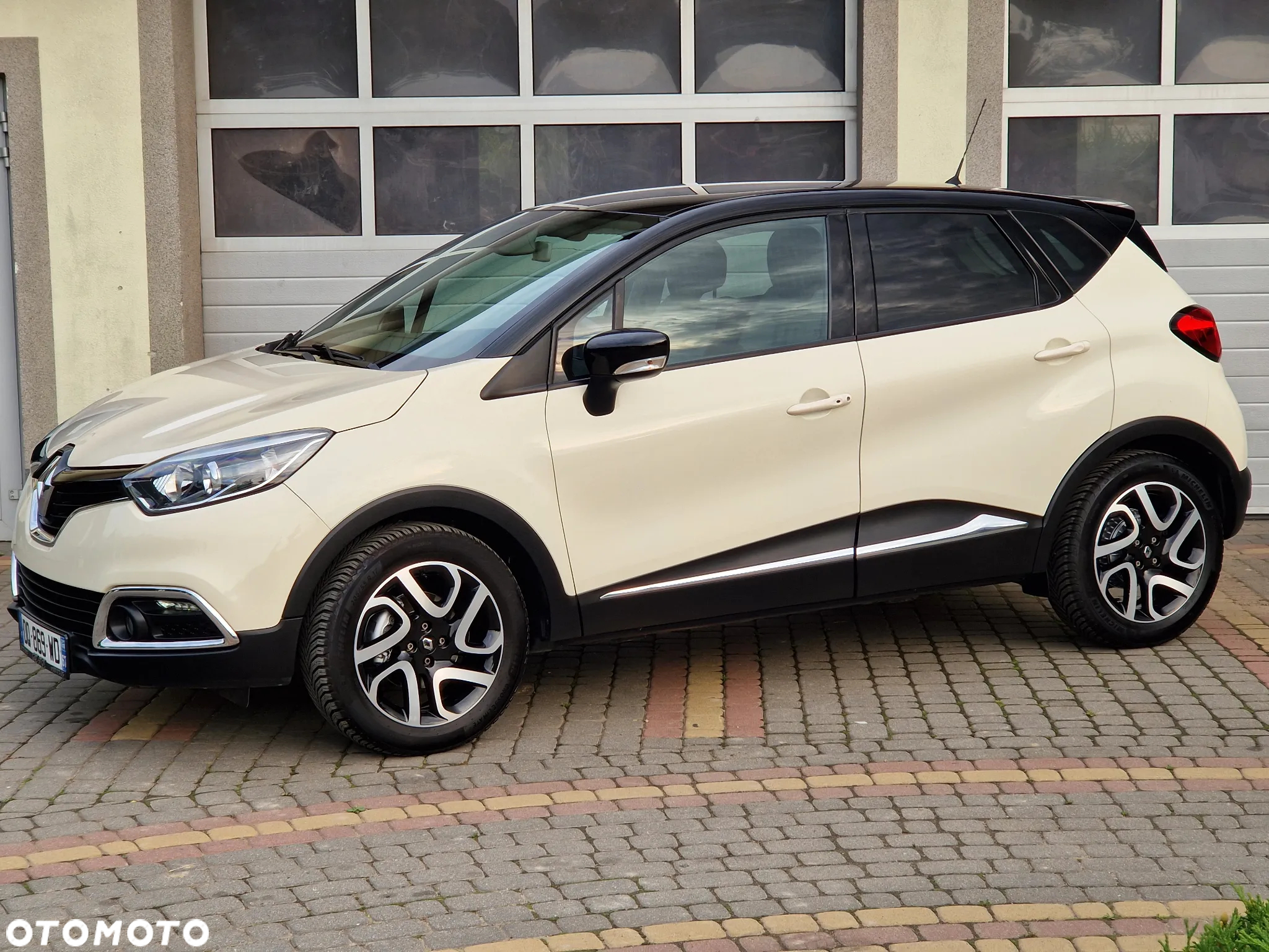 Renault Captur 1.2 TCe Intens EDC - 2
