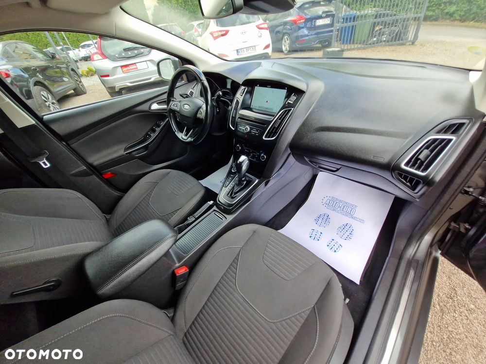 Ford Focus 1.5 TDCi DPF Start-Stopp-System Titanium - 24