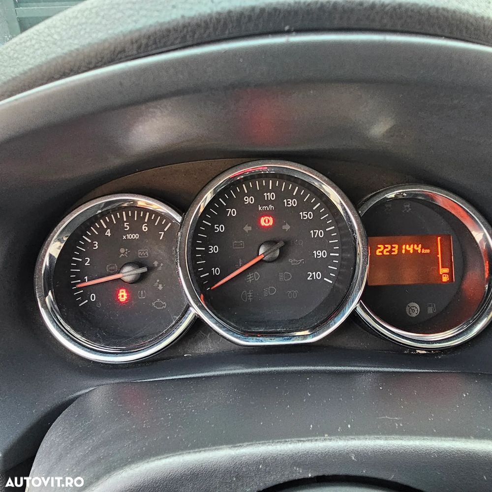 Dacia Logan dCi 90 Celebration - 11