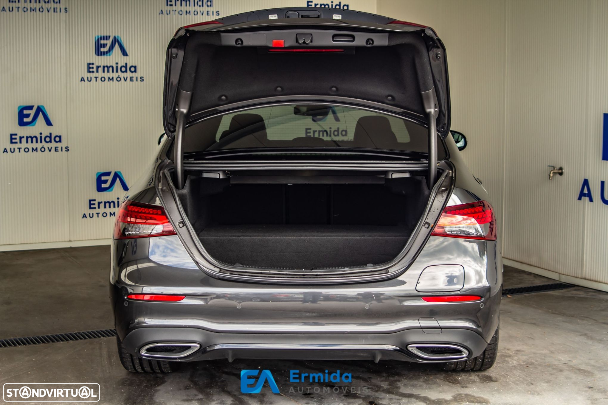 Mercedes-Benz E 300 de AMG Line - 26