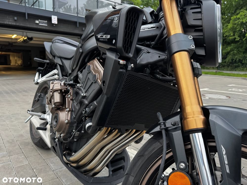 Honda CB - 10