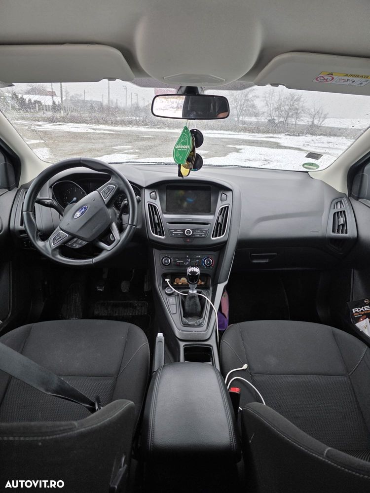Ford Focus - 5