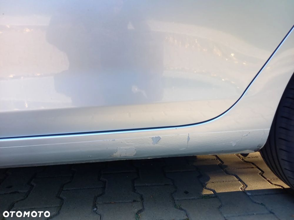 Volkswagen Golf 1.6 TDI DPF Trendline - 30