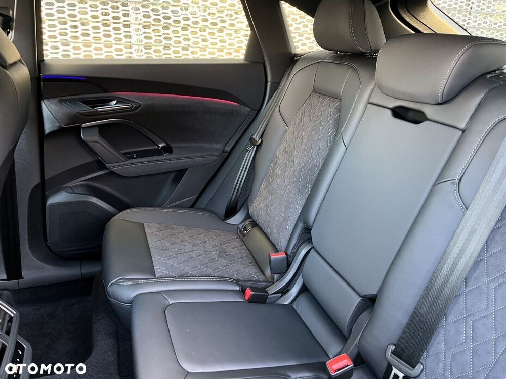 Audi Q5 Sportback - 25