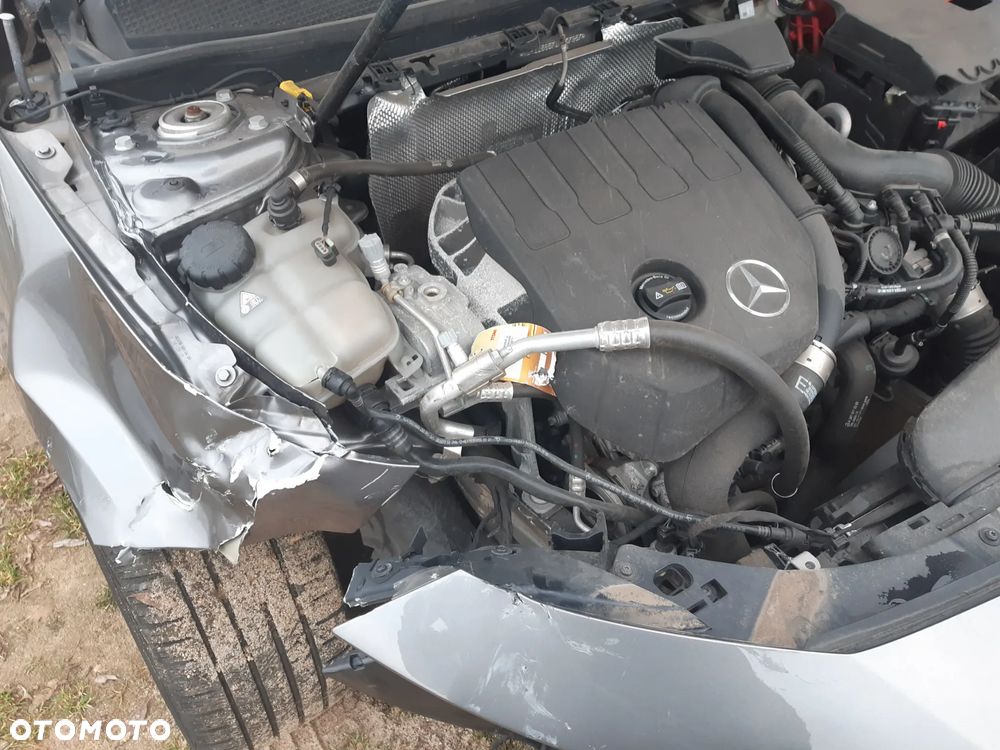 Mercedes-Benz CLA 200 AMG Line - 11