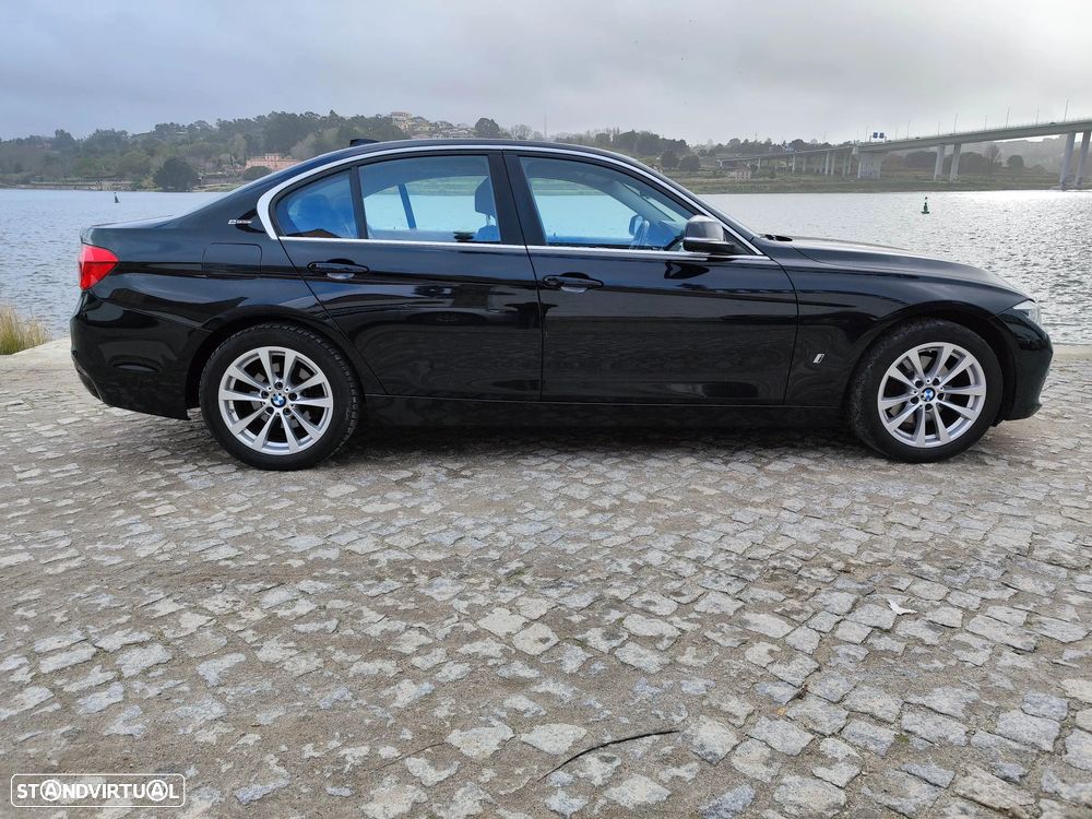 BMW 330 e iPerformance Advantage - 1