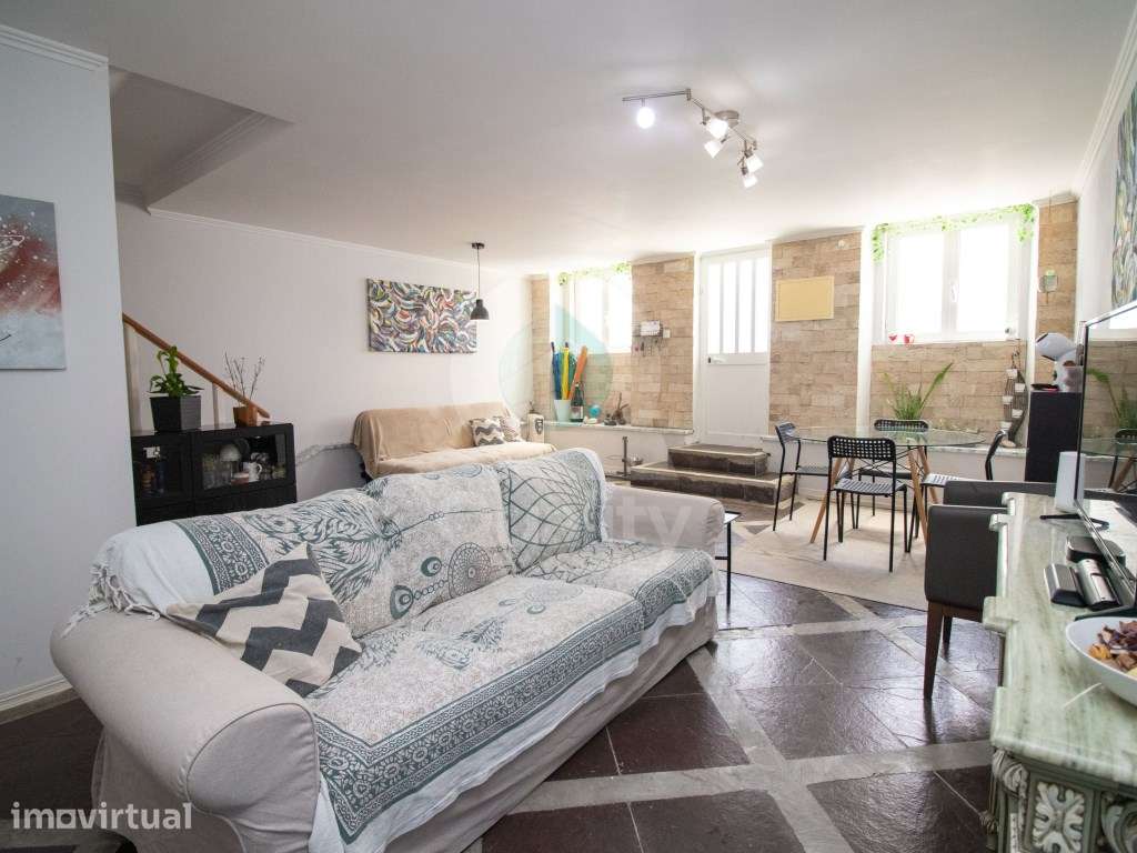 MORADIA T4 TRIPLEX JUNTO AO RIO - Grande imagem: 4/36