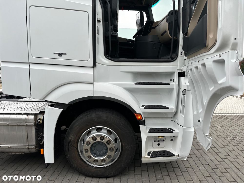 Mercedes-Benz 18 45 EURO 5 - 11