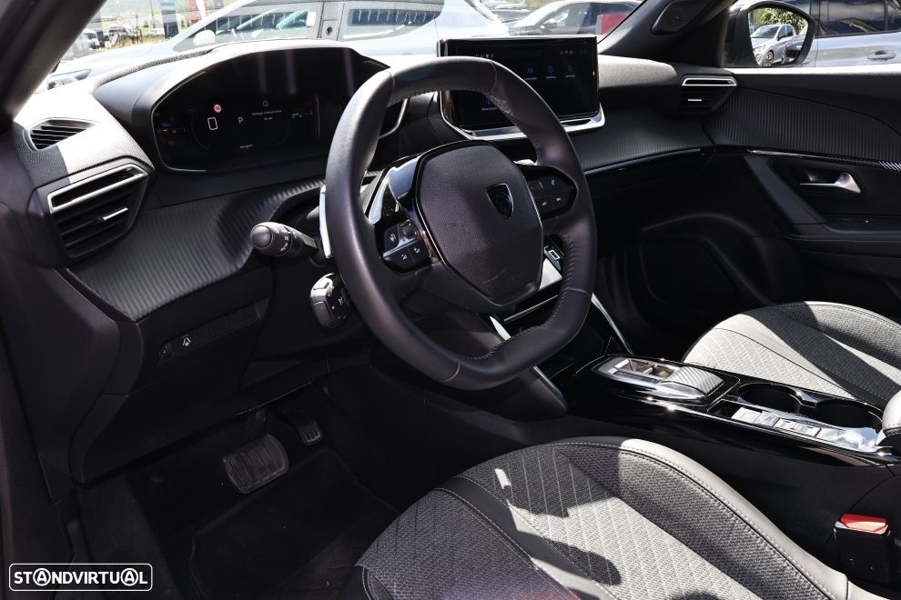 Peugeot 2008 1.2 Hybrid Allure e-DCS6 - 15