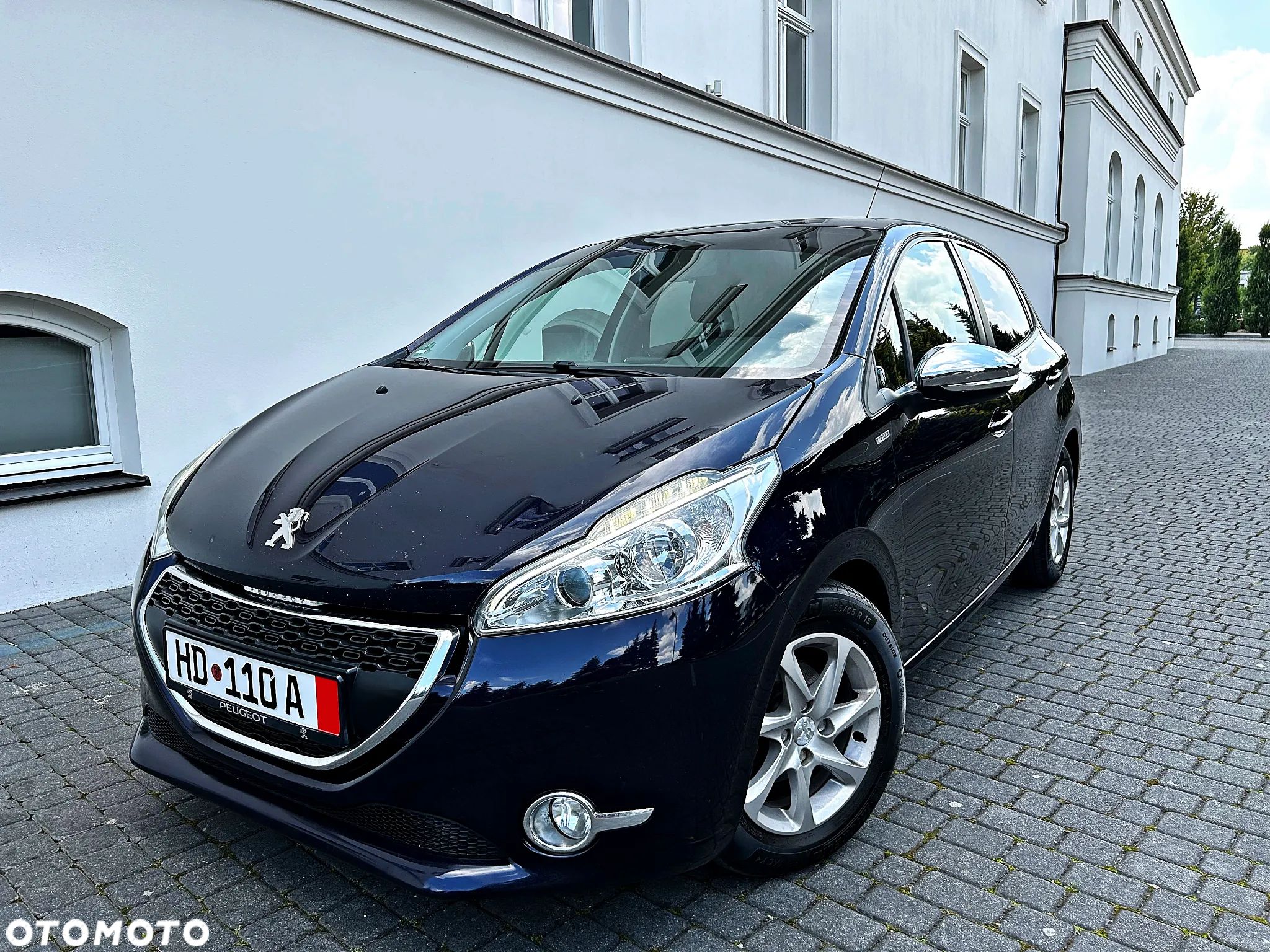 Peugeot 208 e-HDi FAP 92 Stop&Start Style - 1