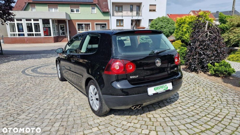 Volkswagen Golf - 3