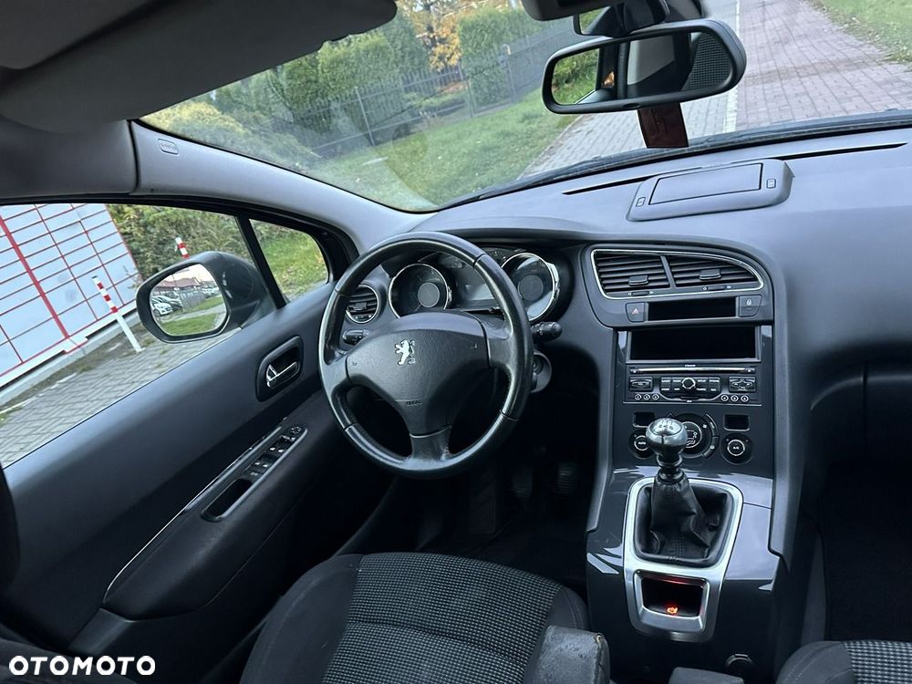Peugeot 5008 - 6