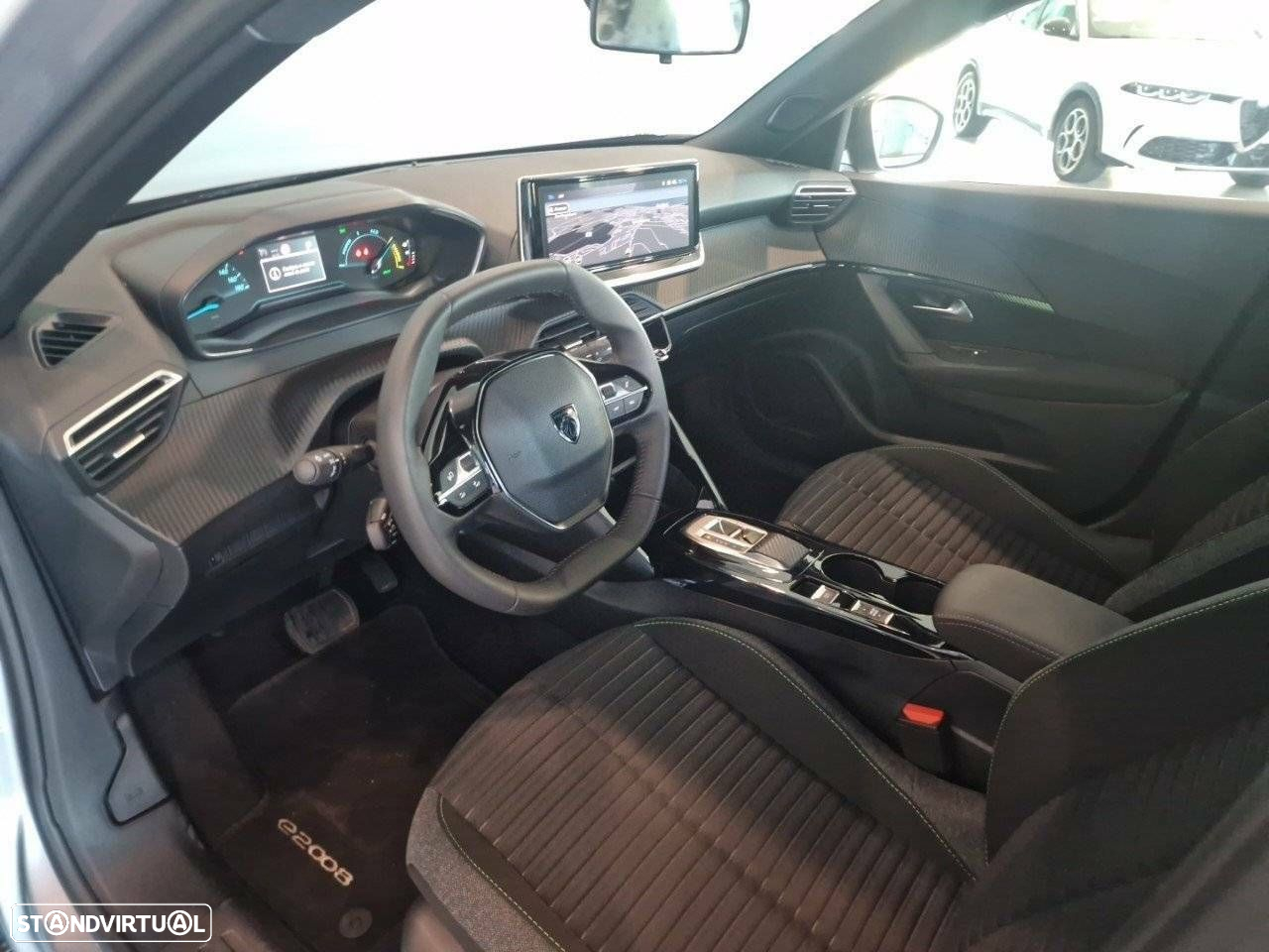 Peugeot e-2008 54 kWh Active - 9