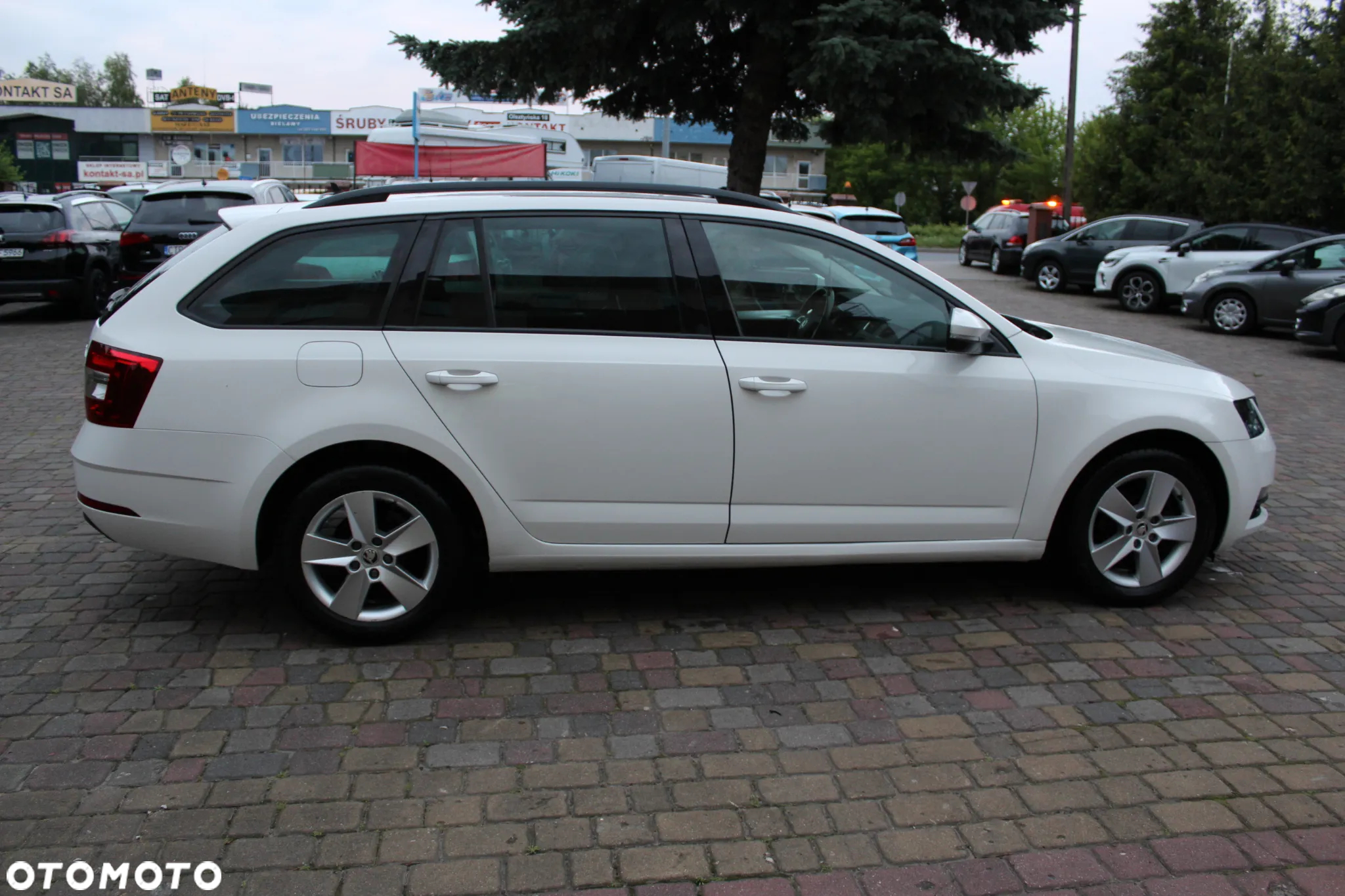 Skoda Octavia 1.6 TDI Business - 8