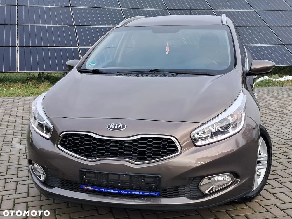 Kia Ceed 1.6 GDI Dream-Team Edition - 10