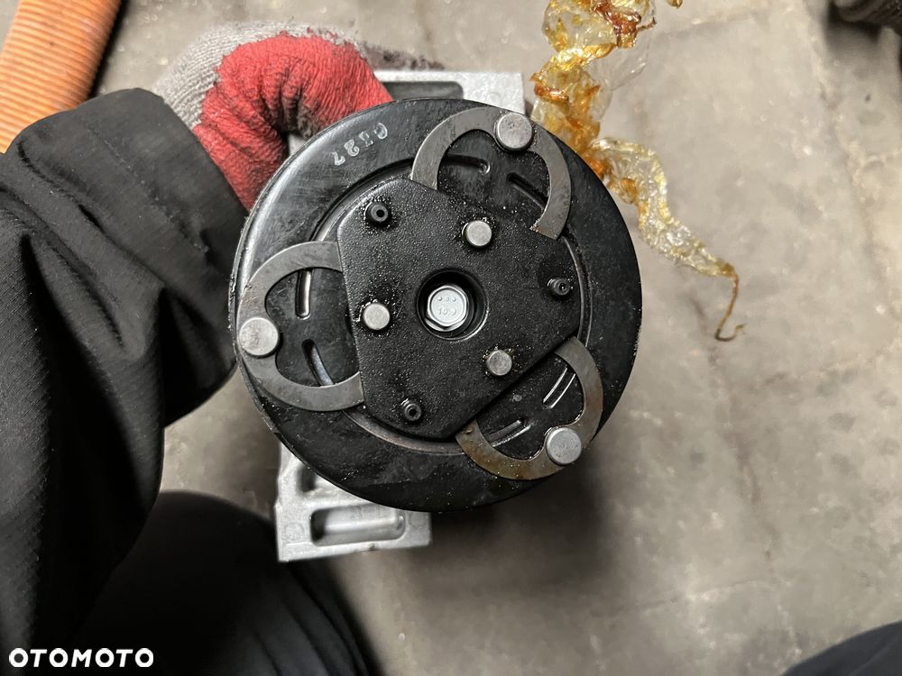 Sprężarka klimatyzacji 0.9 TCE SMART 453 926002090R - 4