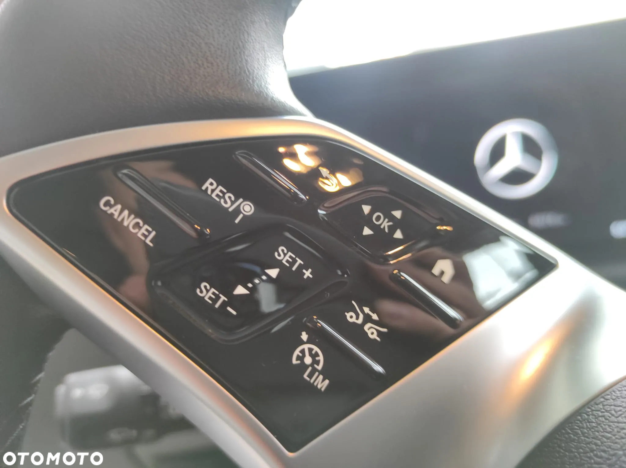 Mercedes-Benz GLA 200 Style - 10