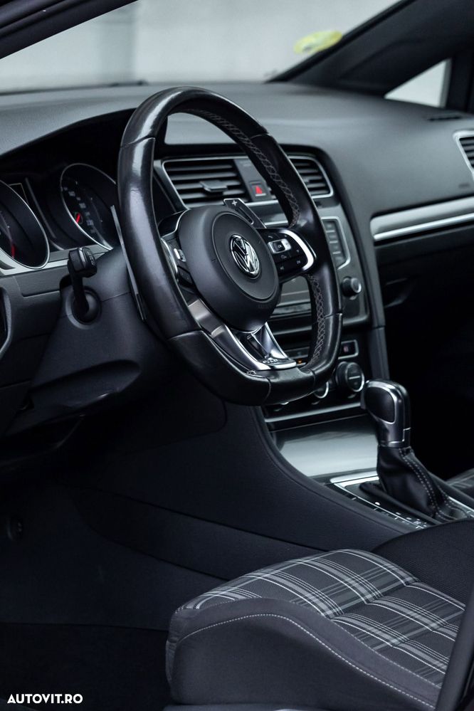 Volkswagen Golf 2.0 TDI DPF BMT DSG GTD - 8