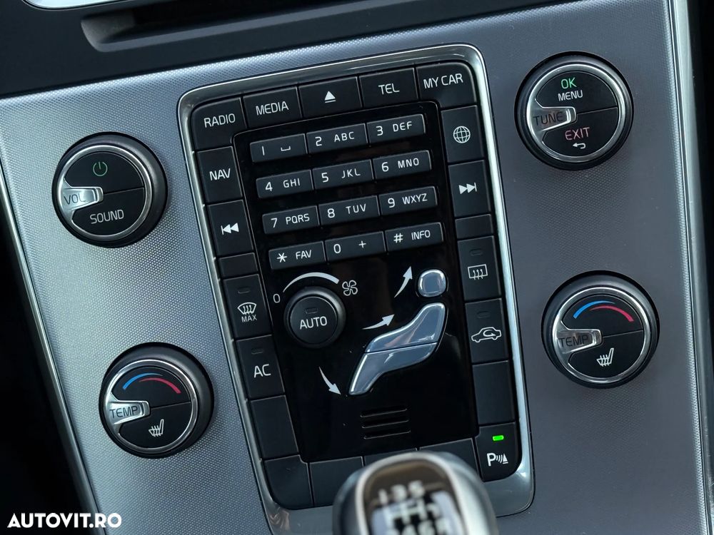 Volvo V60 D2 DRIVe Momentum - 25