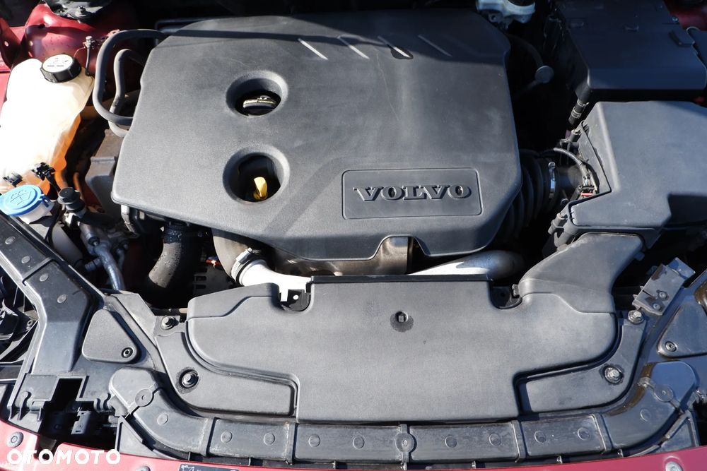 Volvo V40 D2 Momentum - 38