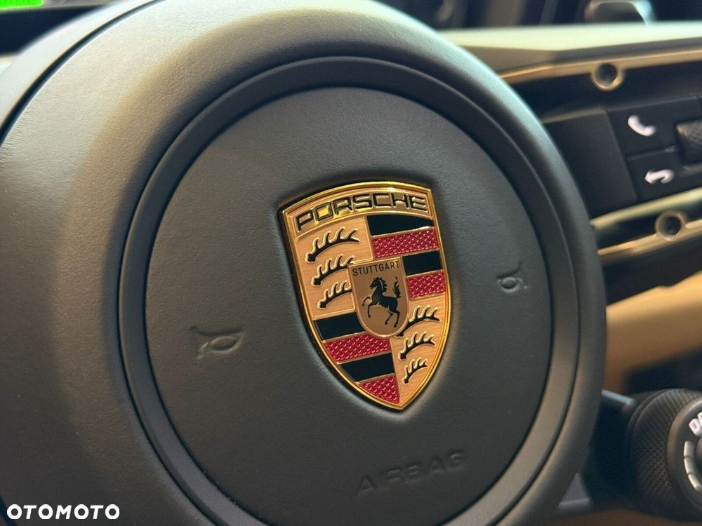 Porsche Cayenne - 21