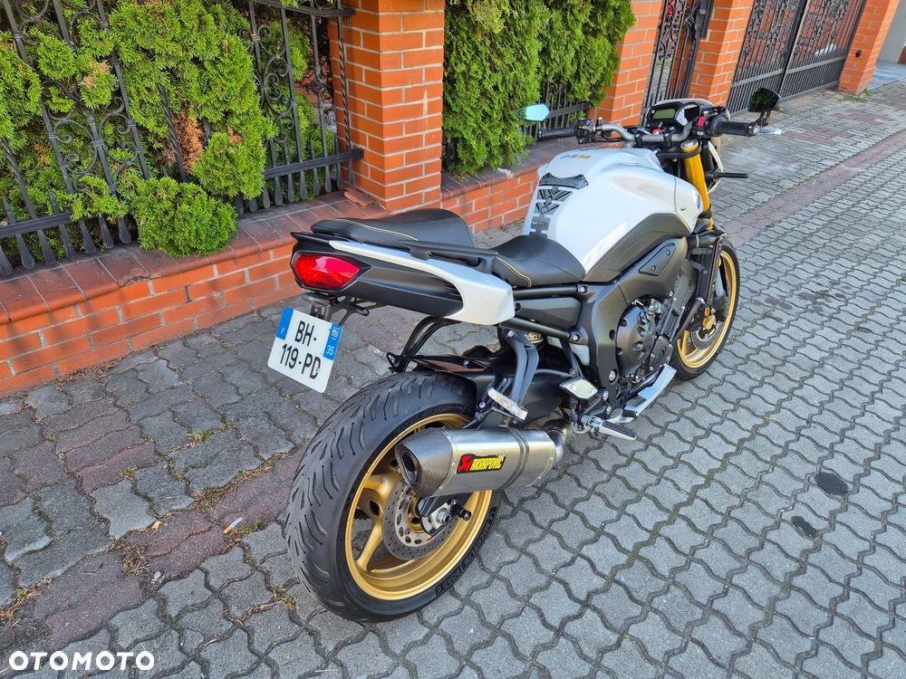 Yamaha FZ8 - 21