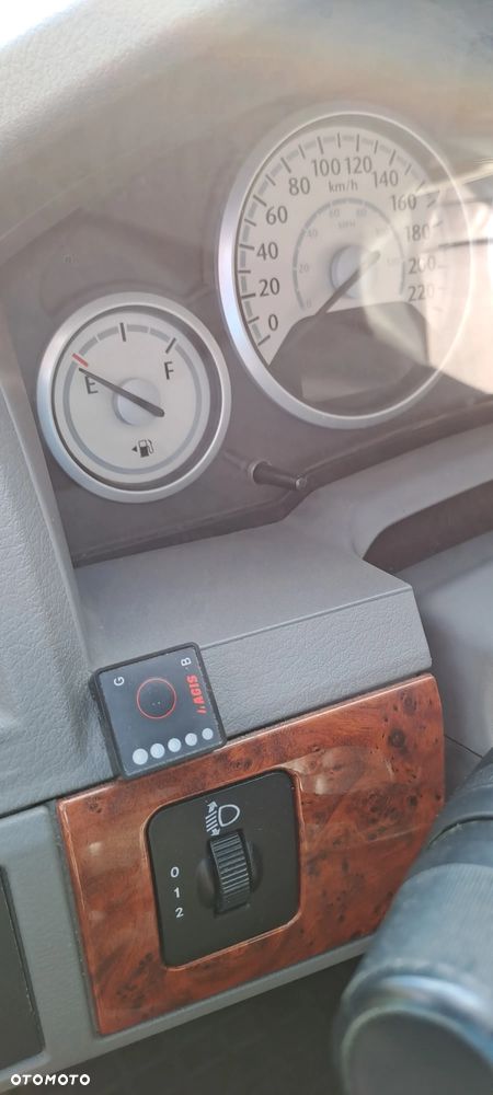 Chrysler Grand Voyager 3.8 V6 Limited - 21