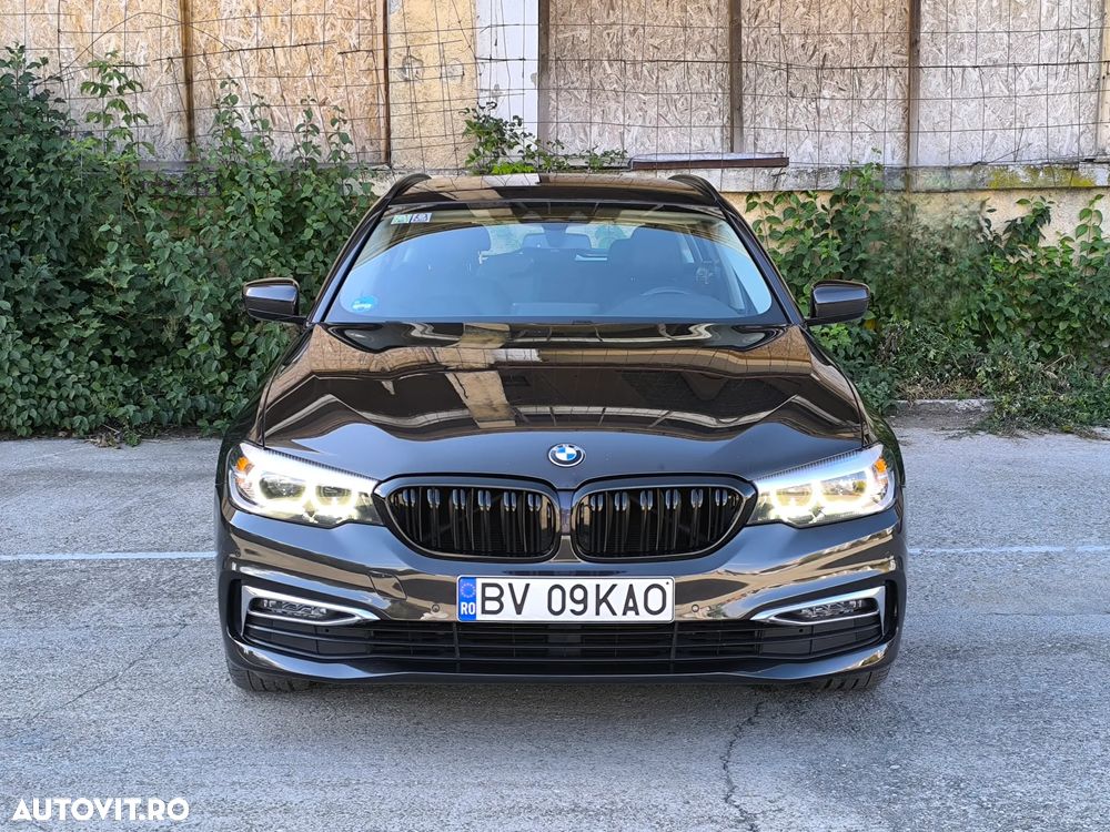 BMW Seria 5 530i xDrive Touring Aut. Luxury Line - 12